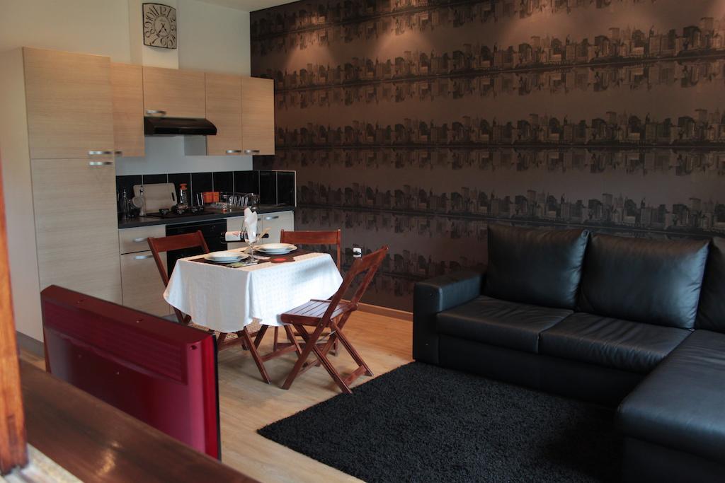 Guesthouse Pool & Sea Espinho Oporto Quarto foto